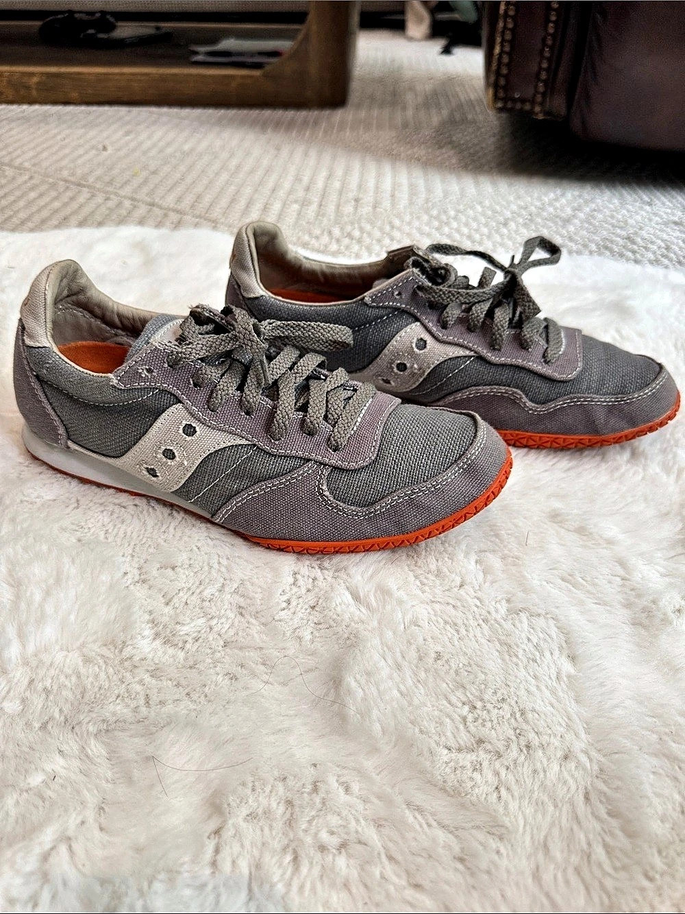 Saucony 60055-4 Gray & Orange Sneakers US 9 Good